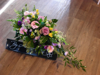 Pretty single ended spray - Single ended spray of pretty cottage garden style flowers, flowers may vary.