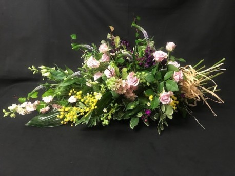 Tied style arrangement (Pink and lemon)